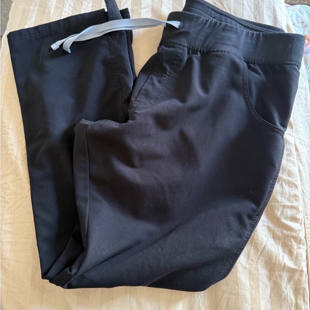 FIGS Women’s Black Scrub pant